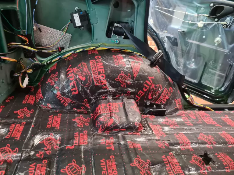 LADA Niva Travel баг 7