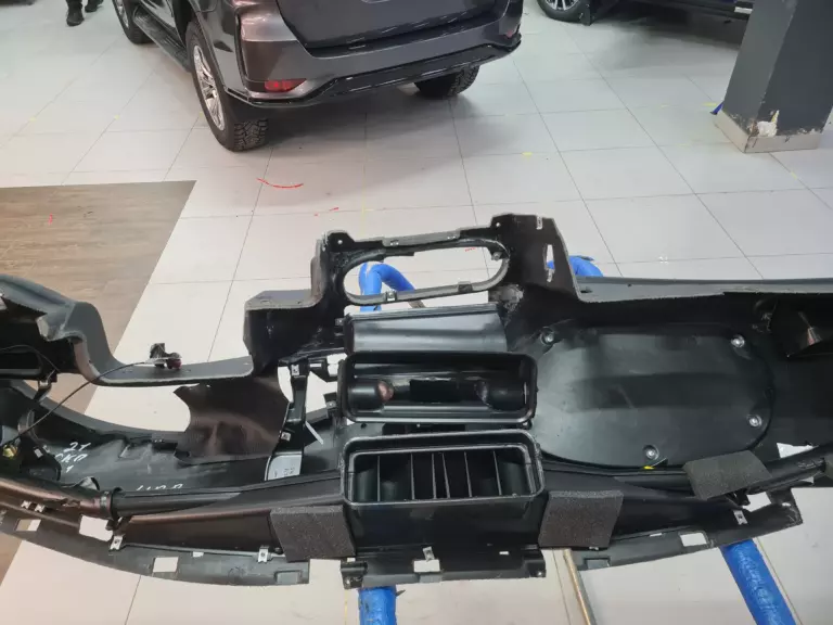 LADA Niva Travel торп 1
