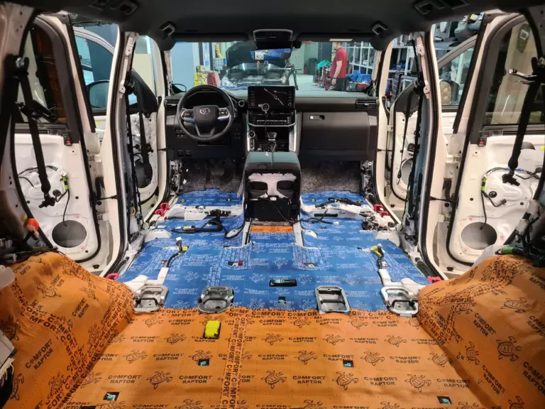 Land Cruiser 300 пол 2