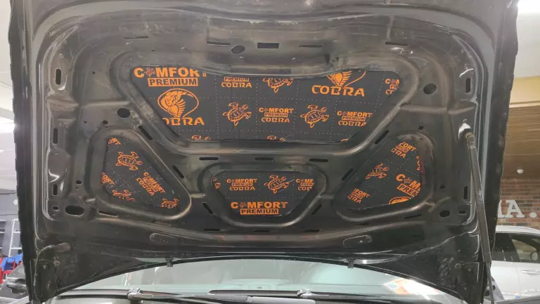 Porsche Cayenne GTS капот