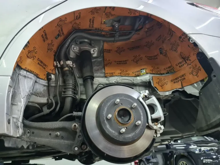 Шумоизоляция арок Toyota