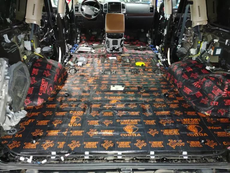 Toyota Land Cruiser 200 2015 пол 1