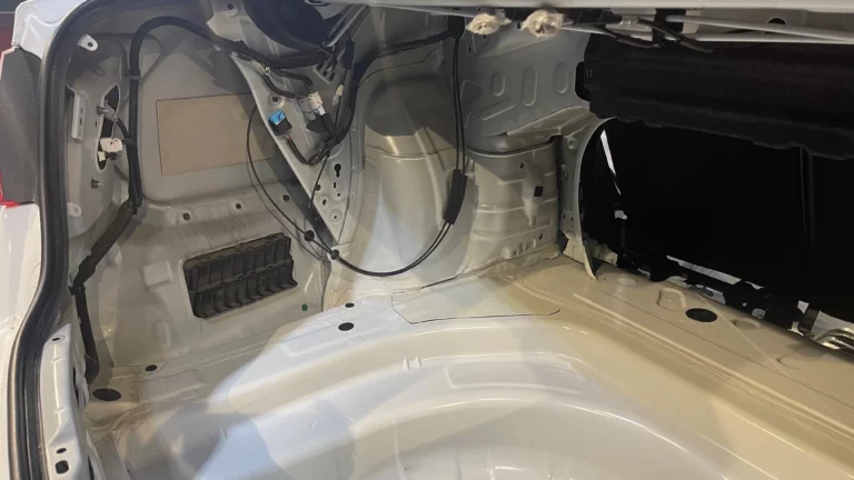 Toyota_Camry_2017_баг 1