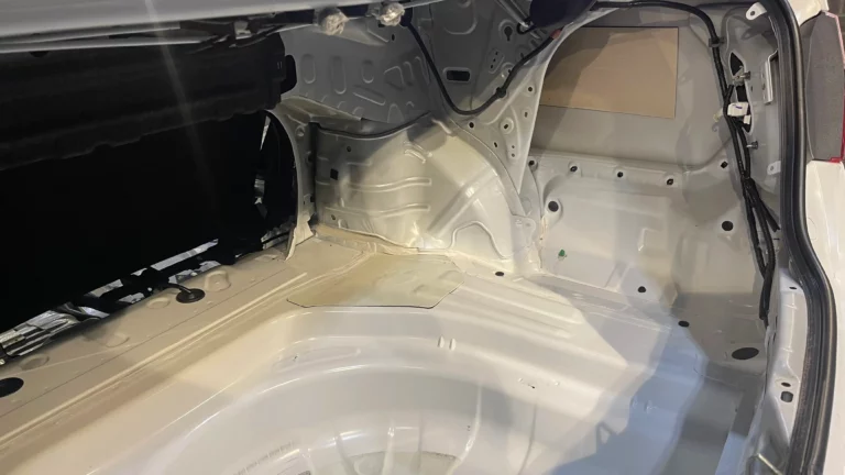 Toyota_Camry_2017_баг 3