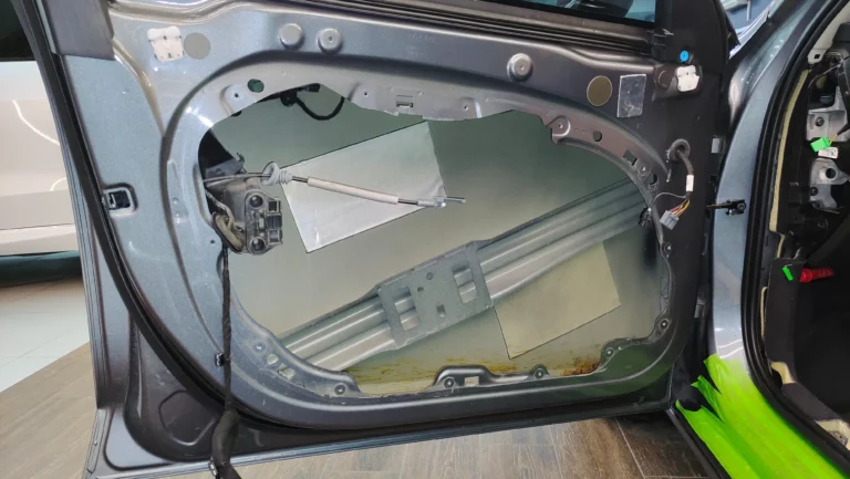 Volvo V90 двер 1