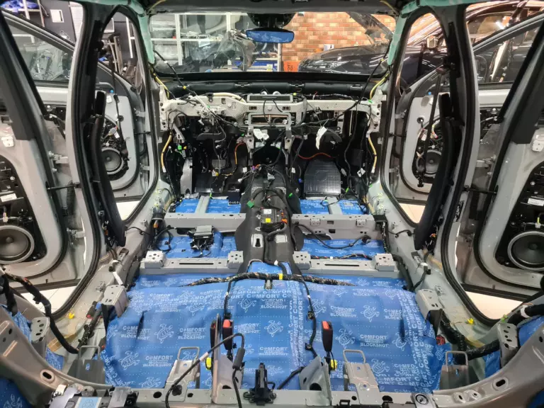 Volvo XC60 пол 2