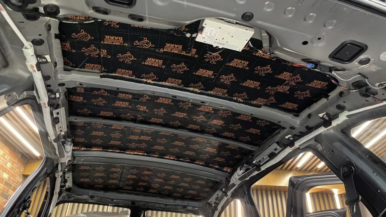 Шумоизоляция BMW X5 2021 крыша 2