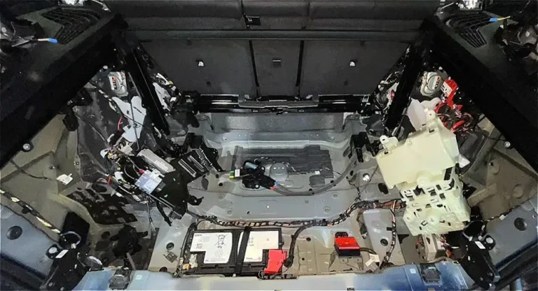 Шумоизоляция BMW X5 2022 баг 2