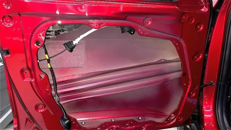 Шумоизоляция KIA Seltos 2023 двер1