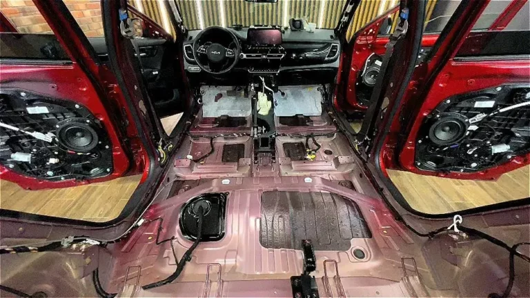 Шумоизоляция KIA Seltos 2023 пол 1