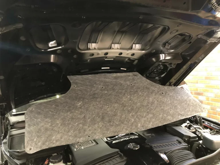 Шумоизоляция Mercedes GLS AMG 2021 капот 1